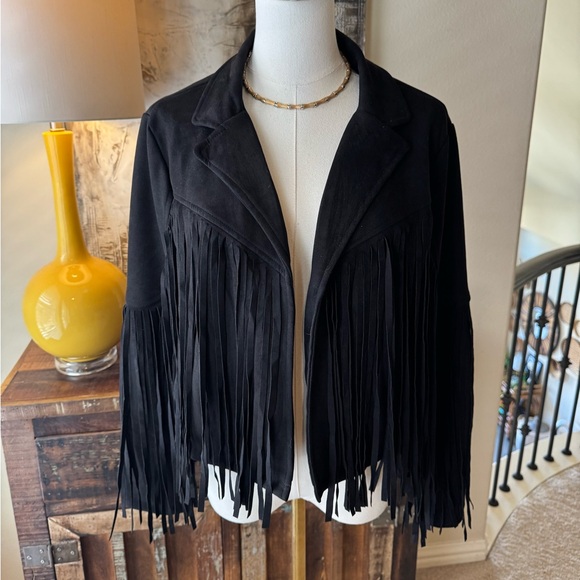 NWT Black Faux Suede Fringe Women's Jacket - size M - Picture 3 of 10